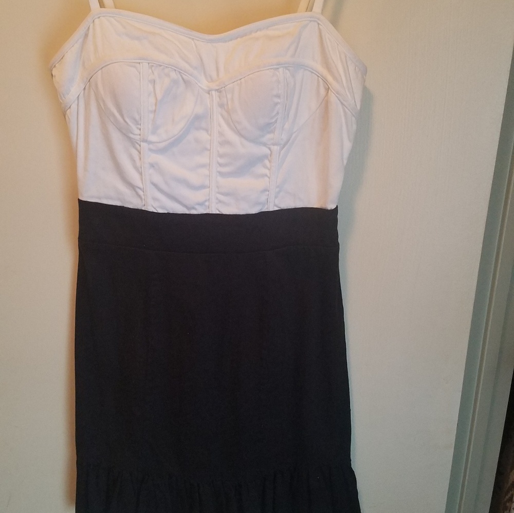 Juniors dresses